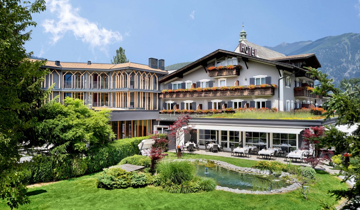  Familien Urlaub - familienfreundliche Angebote im Parkhotel Zum Engel in Sterzing in der Region Eisacktal 